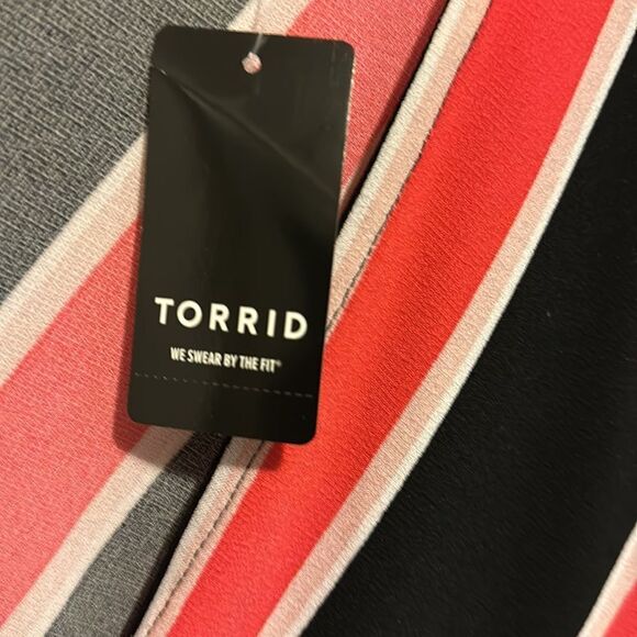 NWT-TORRID TED STRIPED CREPE WRAP DRESS - Picture 3 of 6
